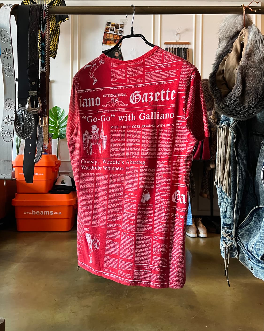00s John Galliano Newspaper Pattern T 상품이미지7