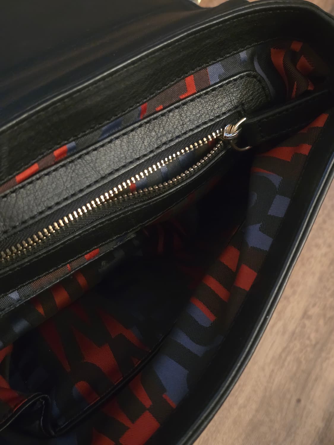 Vivienne Westwood 빅로고 레더 숄더백 상품이미지7