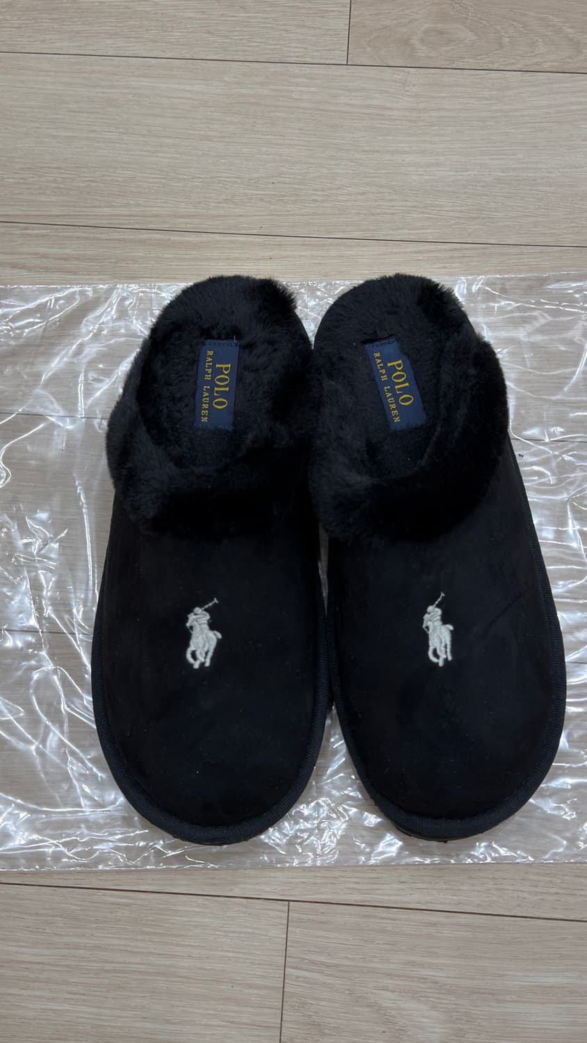폴로 랄프로렌 블랙 털 슬리퍼 250-255사이즈 상품이미지1