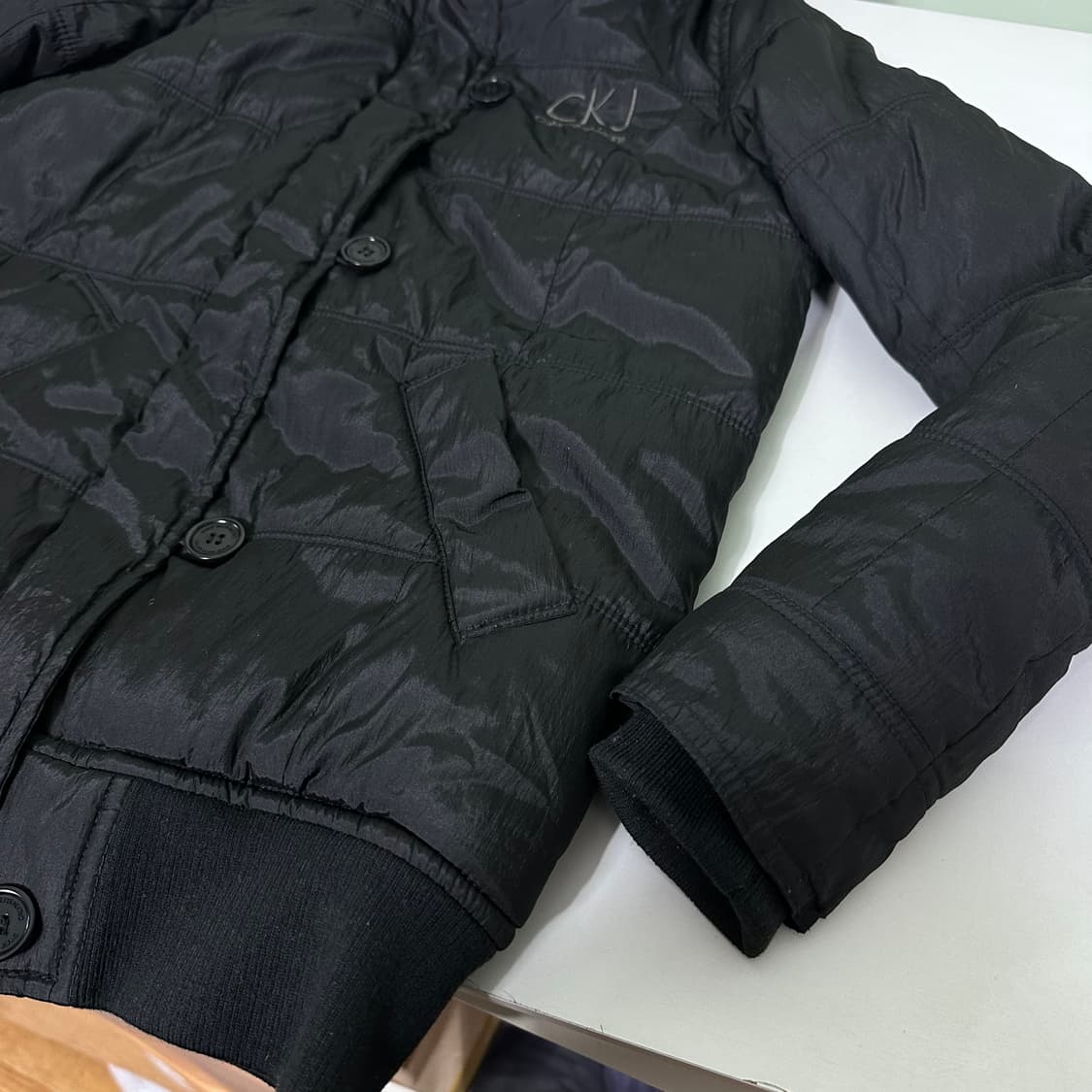 우먼S 캘빈클라인 CK 블랙 패딩 상품이미지3