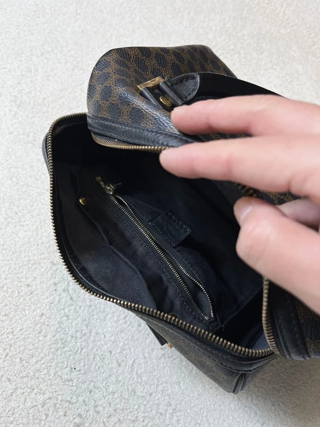 셀린느 00's 마카담 시그니처 미니 보스턴백 A1697 상품이미지7