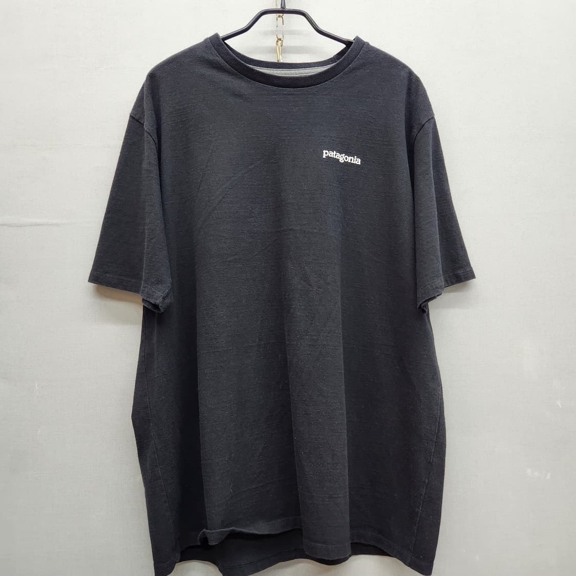 파타고니아 백 빅로고 프린팅 반팔 L(XL) 상품이미지2