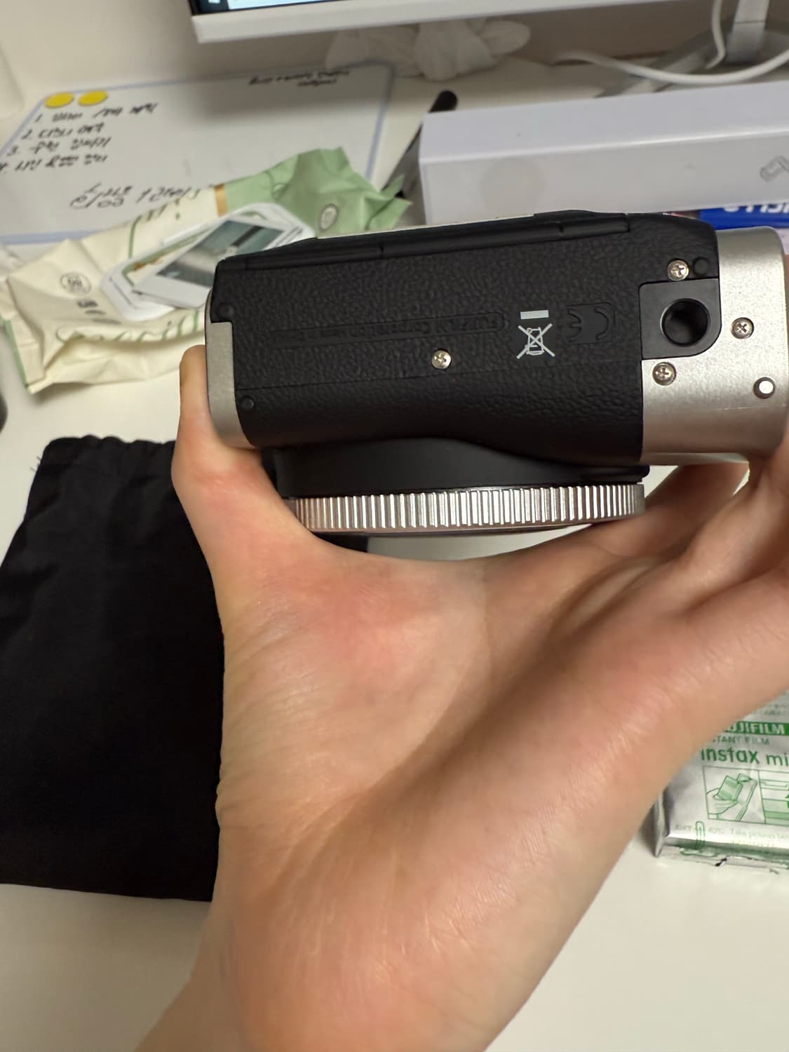인스탁스 미니 90 + 파우치 + 충전기 + 스트랩 + 필름 13장 상품이미지7