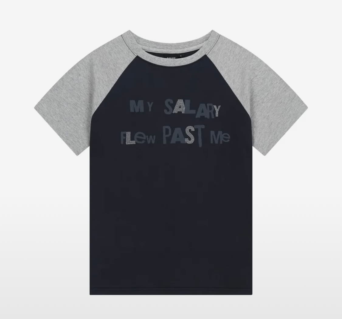 아캄 Rhinestone Graphic Raglan Half Top 상품이미지4