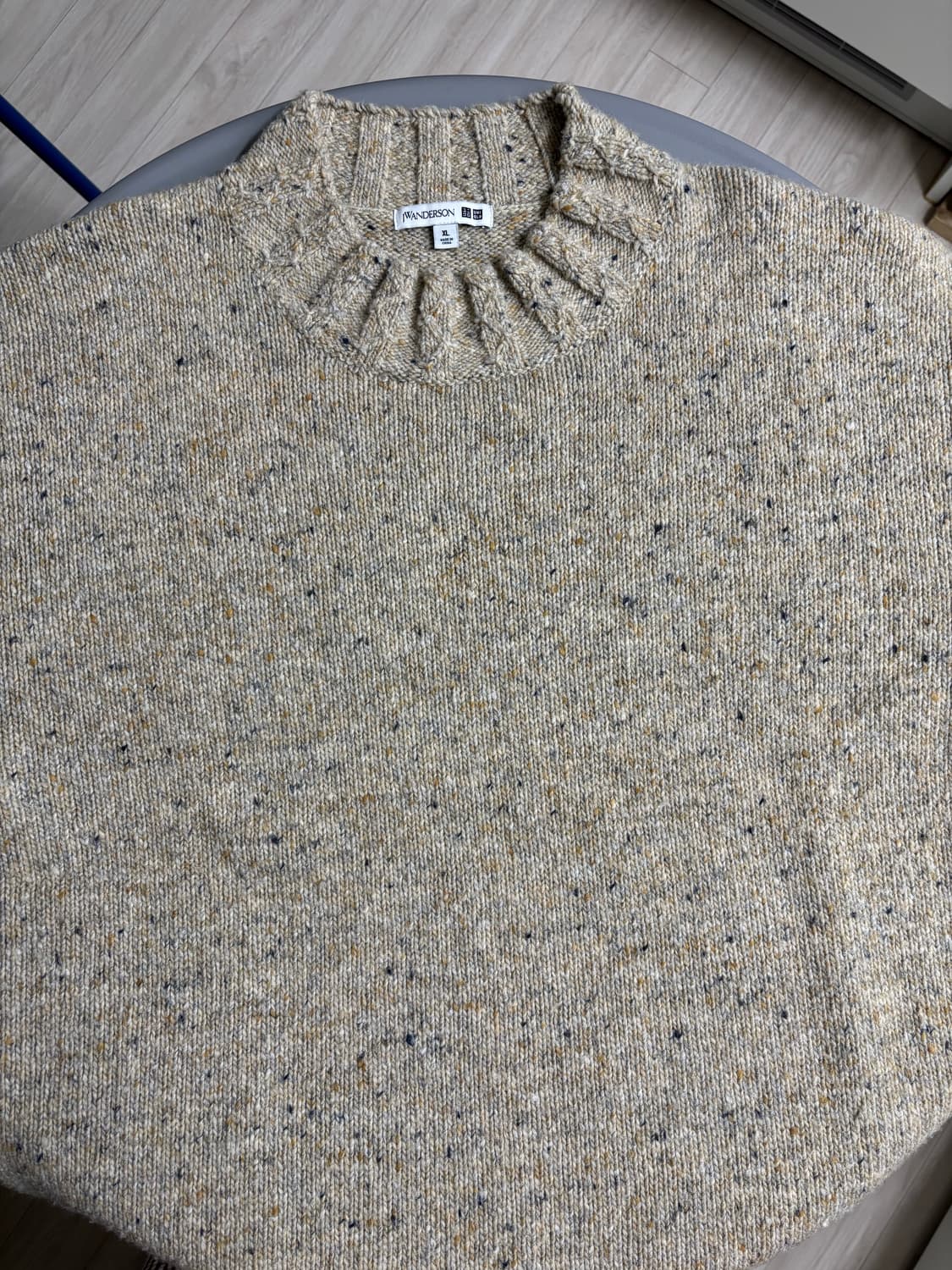 (XL) JW앤더슨 유니클로 베이지 니트 스웨터 상품이미지3