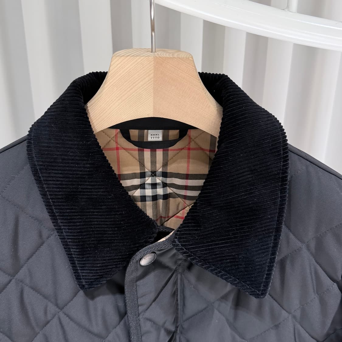 (A+/3XL) / 버버리 코듀로이 다이아몬드 퀄팅 랜포드 코트 블랙 상품이미지2