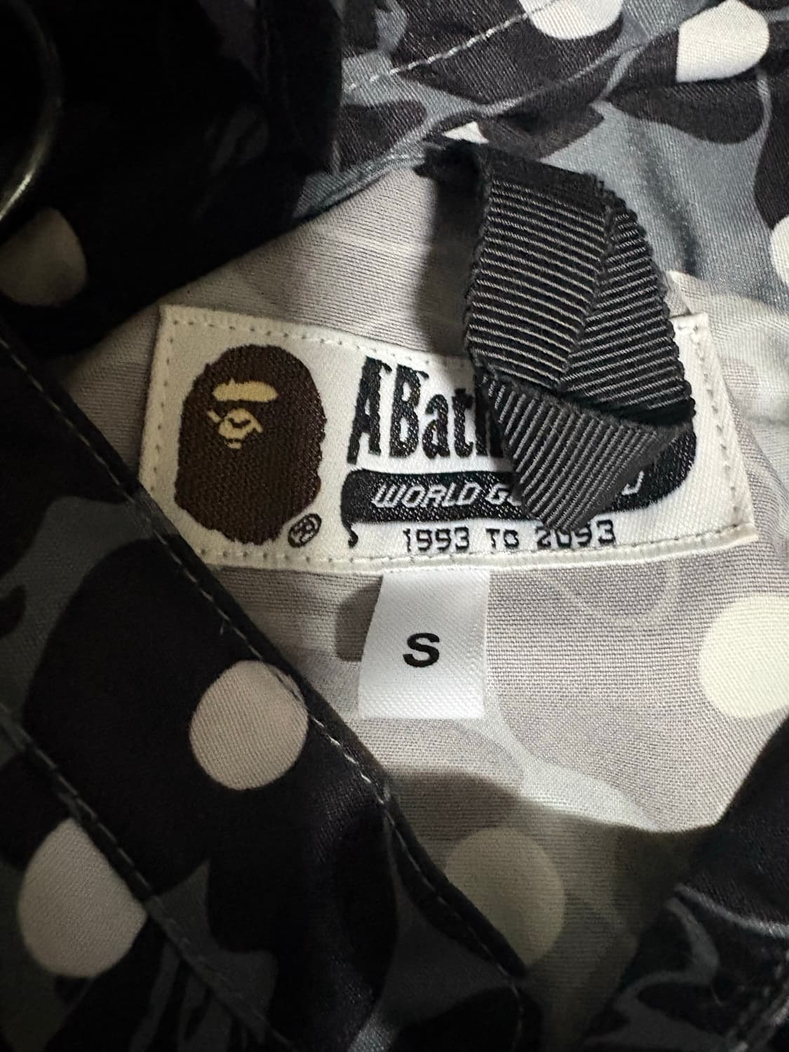 베이프 도트 바람막이 dot mountain jacket 판매합니다: 상품이미지3