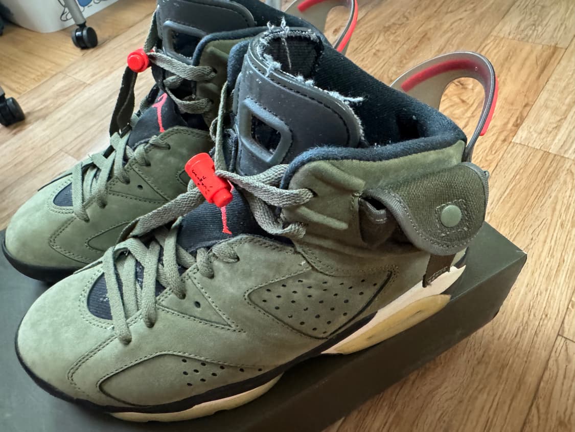 (최저가❗️) 나이키 조던6 x 트래비스스캇 올리브 260 상품이미지4