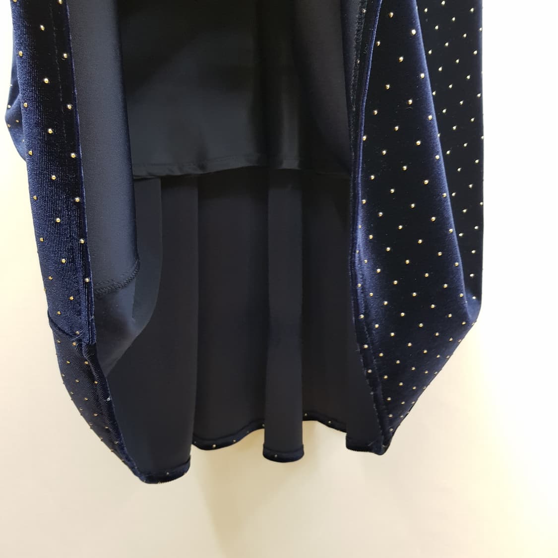 산드로 SANDRO 벨벳 도트  롱원피스 38사이즈 상품이미지5