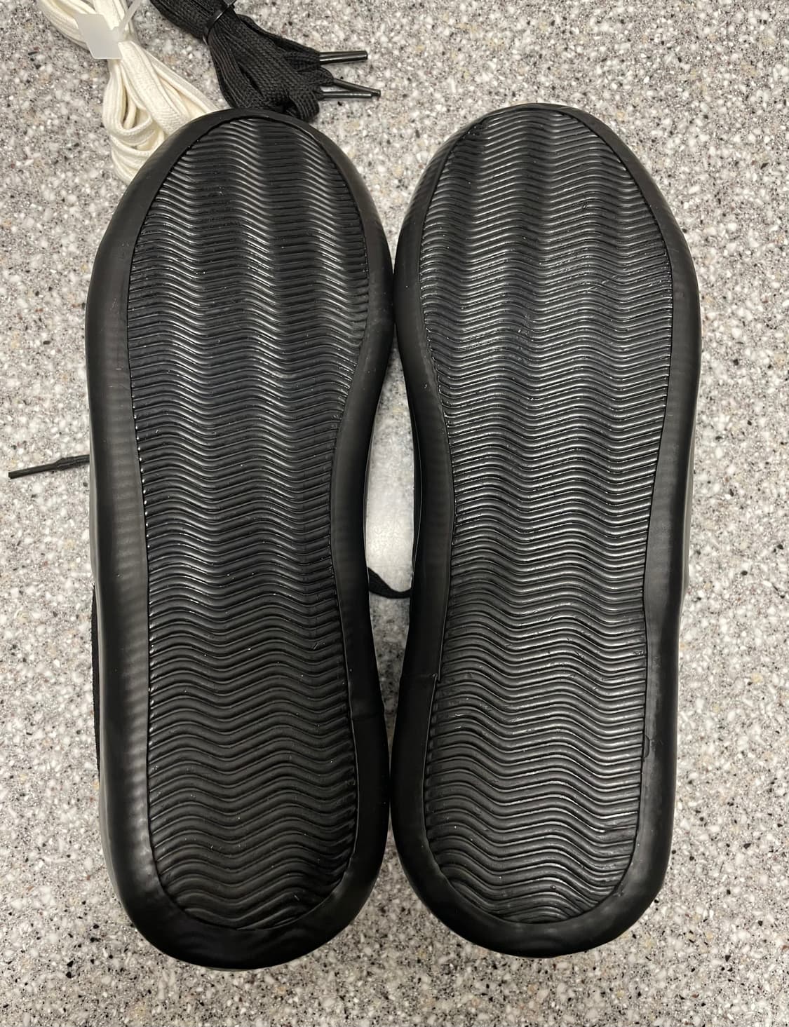 바이미나 스니커즈 블랙 스웨이드 사이즈 280 상품이미지6