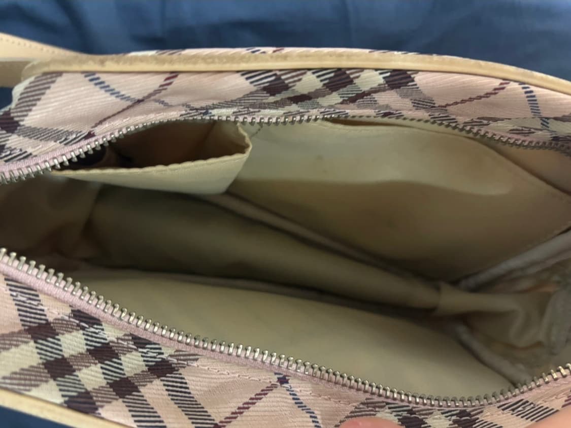 버버리 핑크 체크 크로스백 상품이미지3