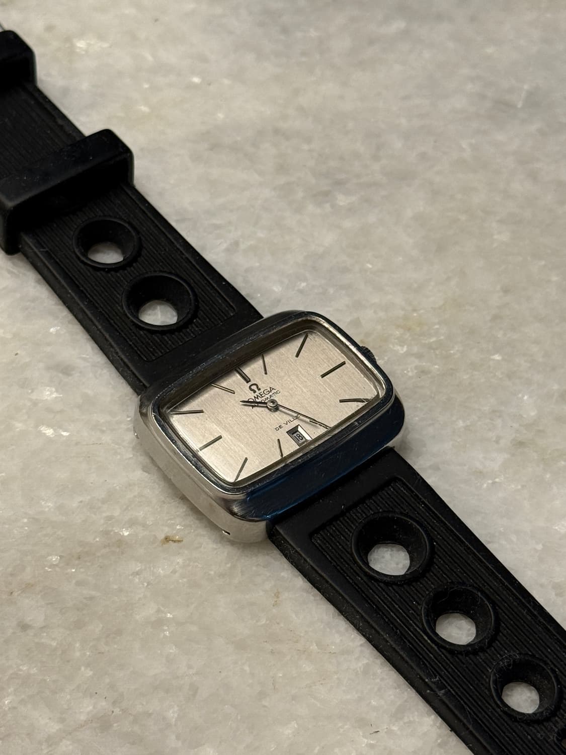 오메가 드빌 TV 데이트 상품이미지1