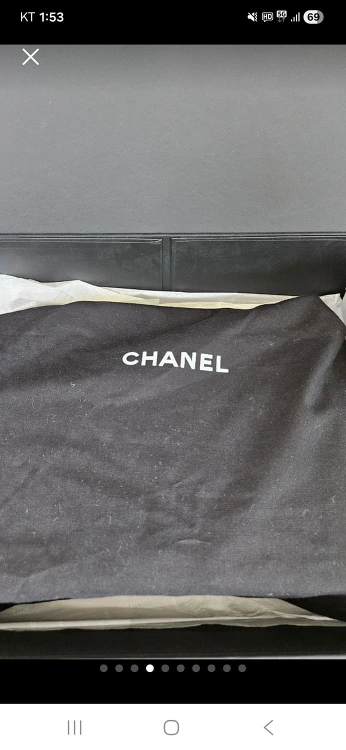 샤넬 캐비어 플랩백 네이비 은장(정품)
 상품이미지4