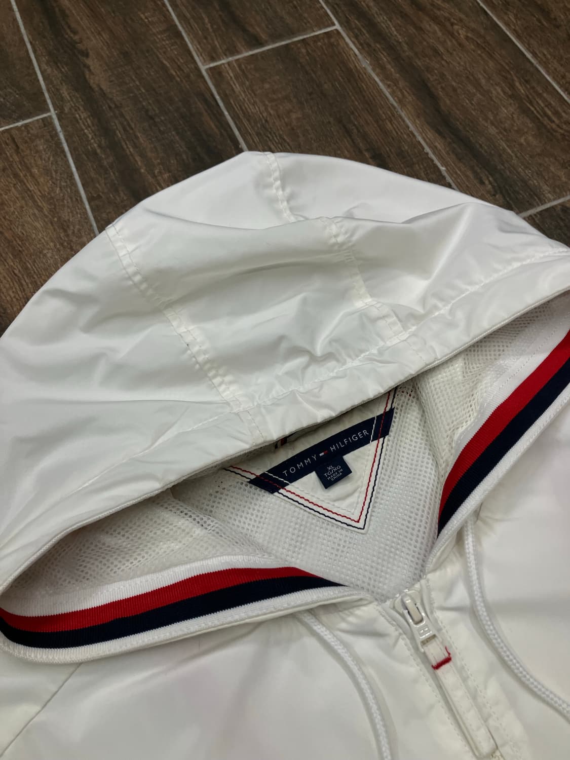 타미힐피거 올드스쿨 빅로고 바람막이 상품이미지5
