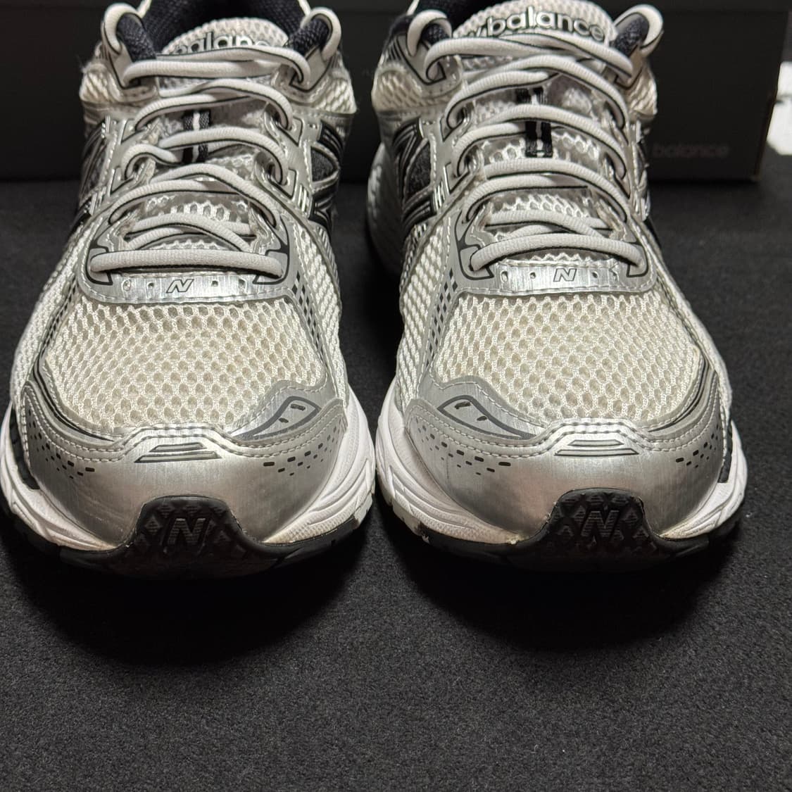 [270] 뉴발란스 860v2 화이트 블랙 상품이미지4
