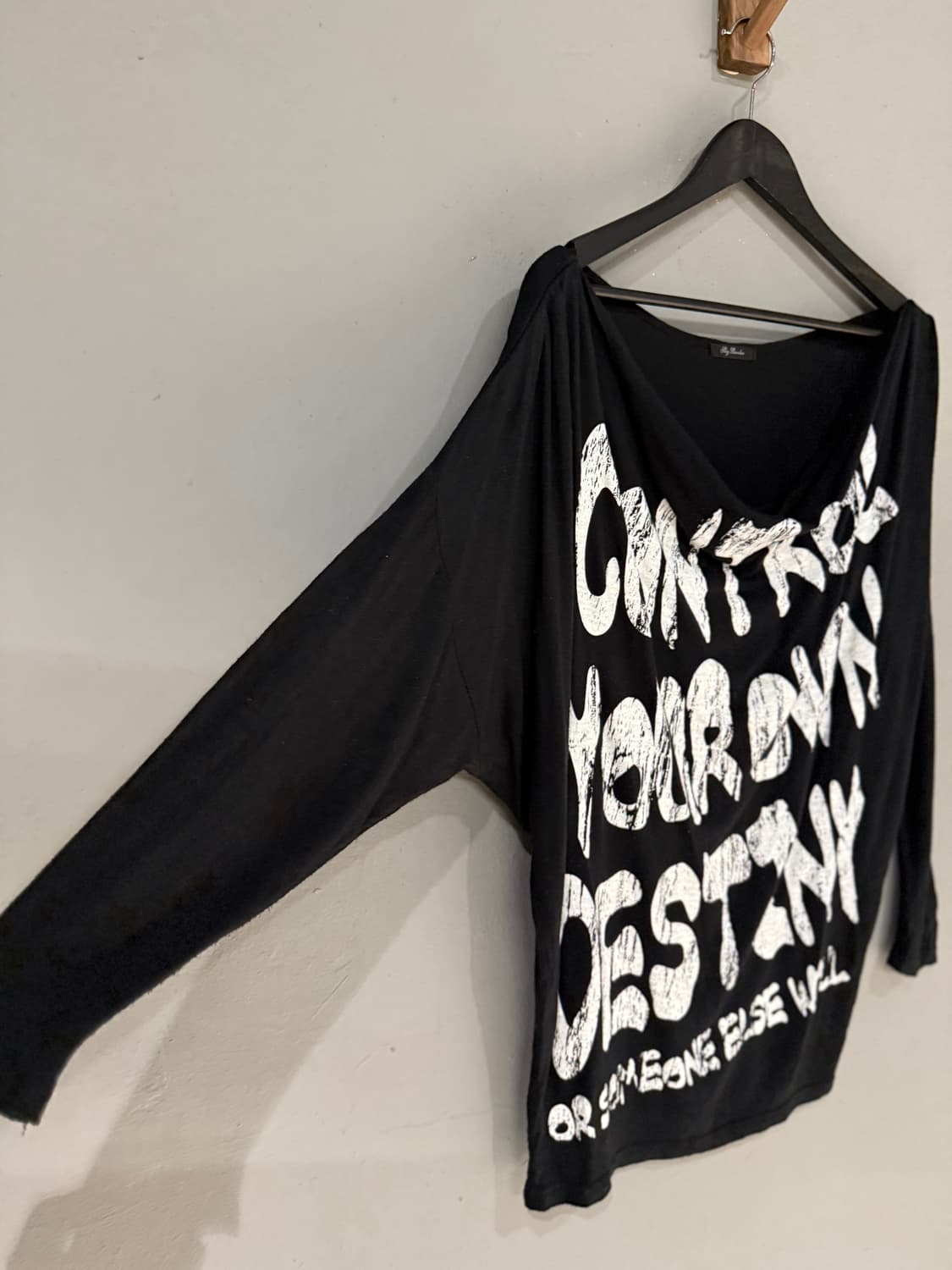 draped detail lettering long sleeve 상품이미지8
