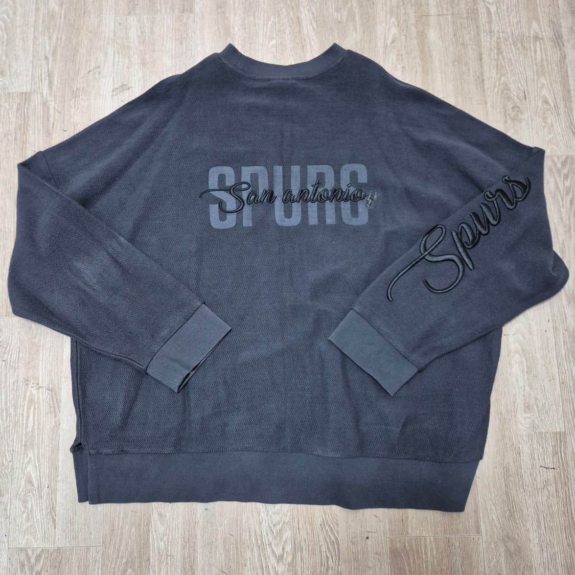 NBA 샌안토니오 스퍼스 빅로고 맨투맨 상품이미지6