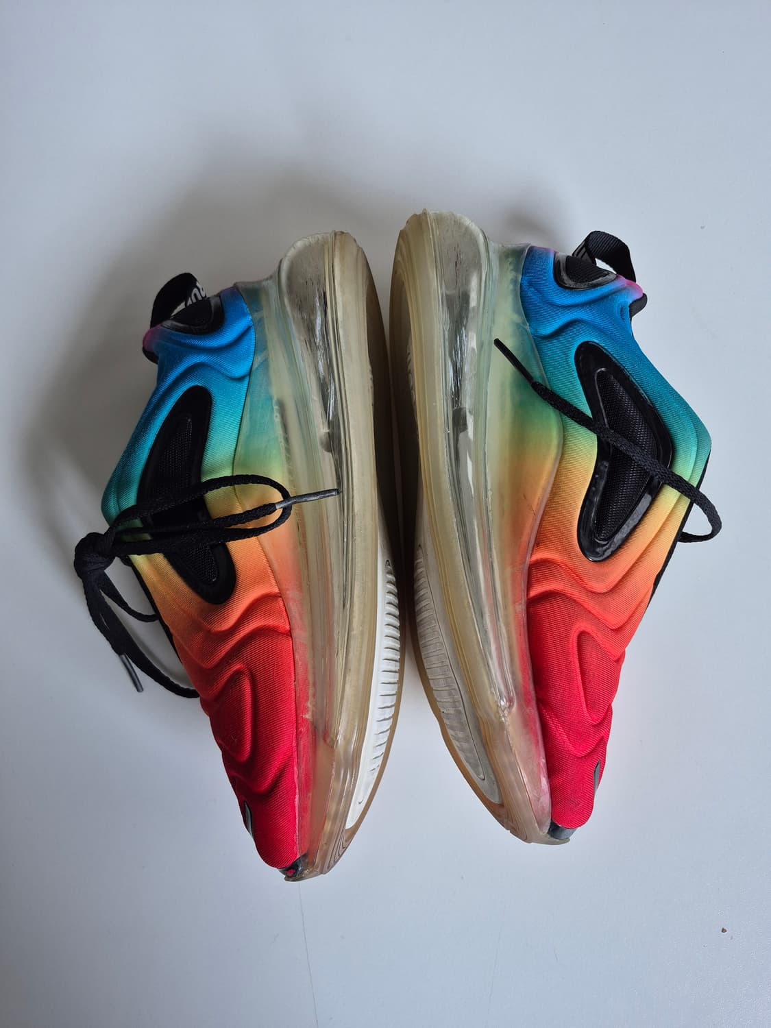 235)나이키 에어맥스 720 레인보우 운동화 상품이미지3