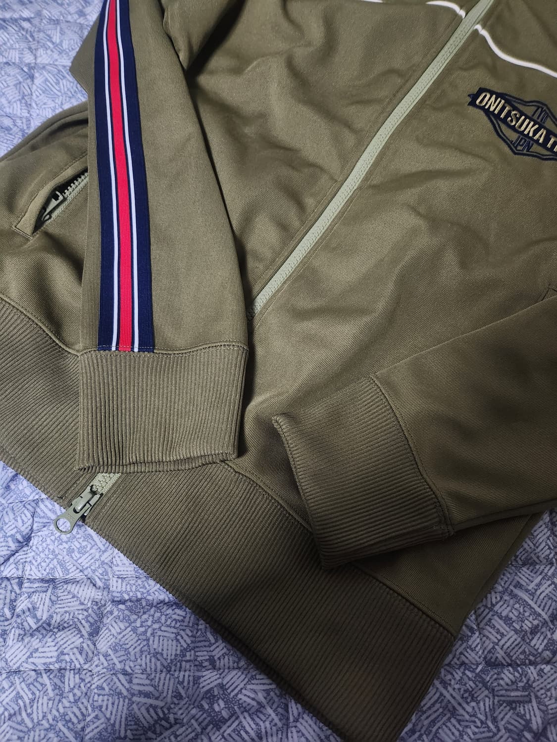 오니츠카타이거 X 안드레아폼필리오 트레이닝 자켓 상품이미지5