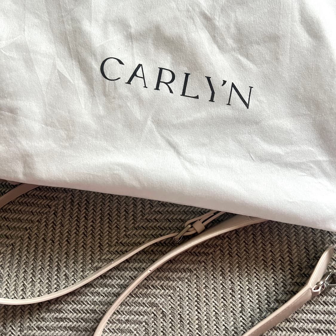 칼린 가방 크로스백 데이백 / 타낫 드파운드 루에브르 상품이미지5