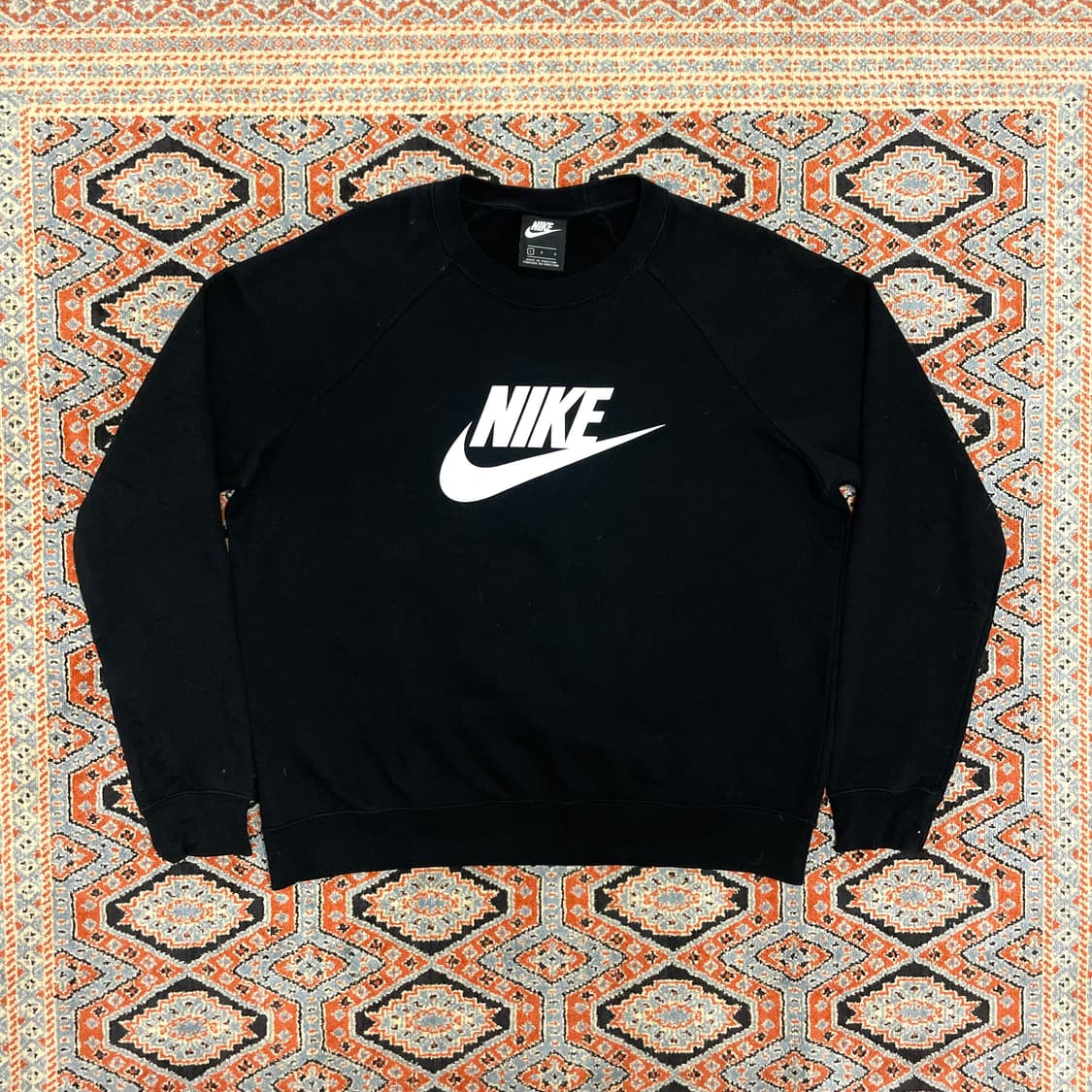 나이키 스펠로고 블랙 맨투맨 남성L 상품이미지1