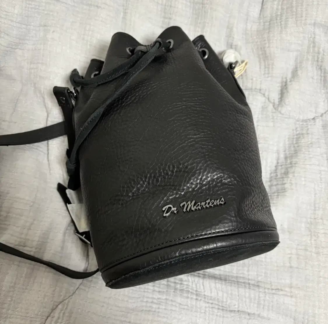 닥터마틴 리얼레더 통 소가죽 버킷백 크로스백 새상품 상품이미지2
