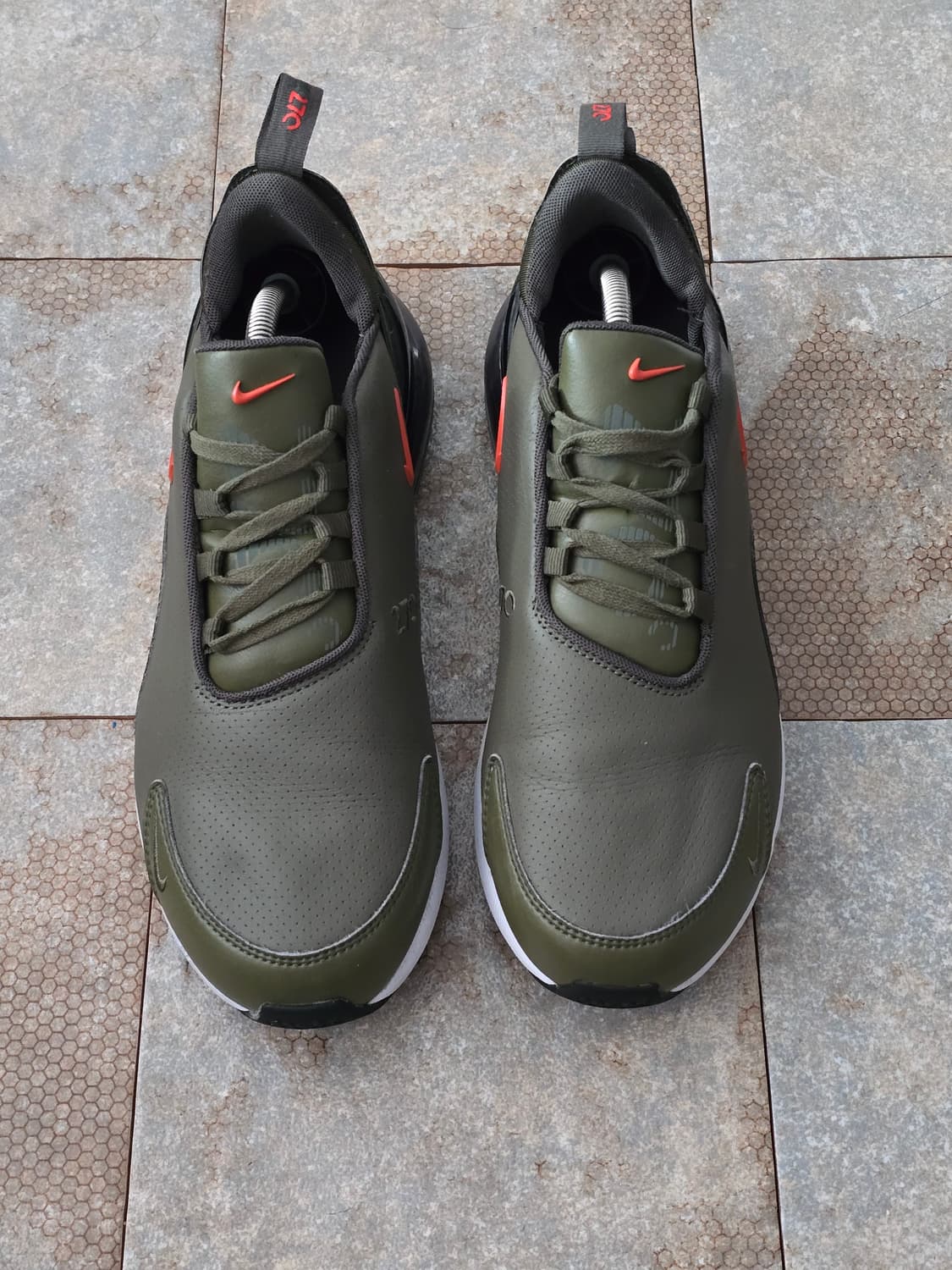 (265)나이키 에어맥스 270 프리미엄 레더 올리브 상품이미지2