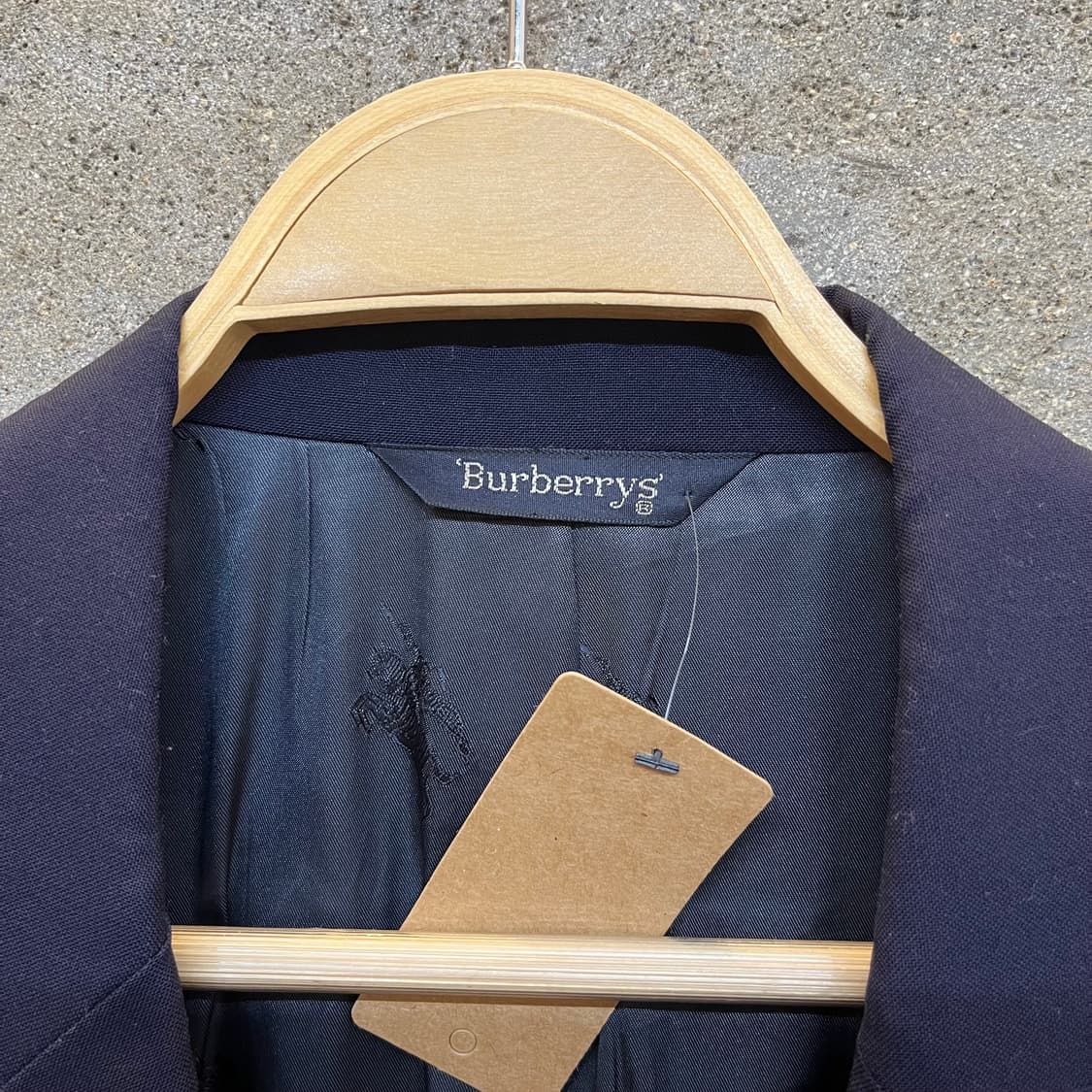 미국 빈티지 버버리 네이비 금장 블레이저 자켓 상품이미지3