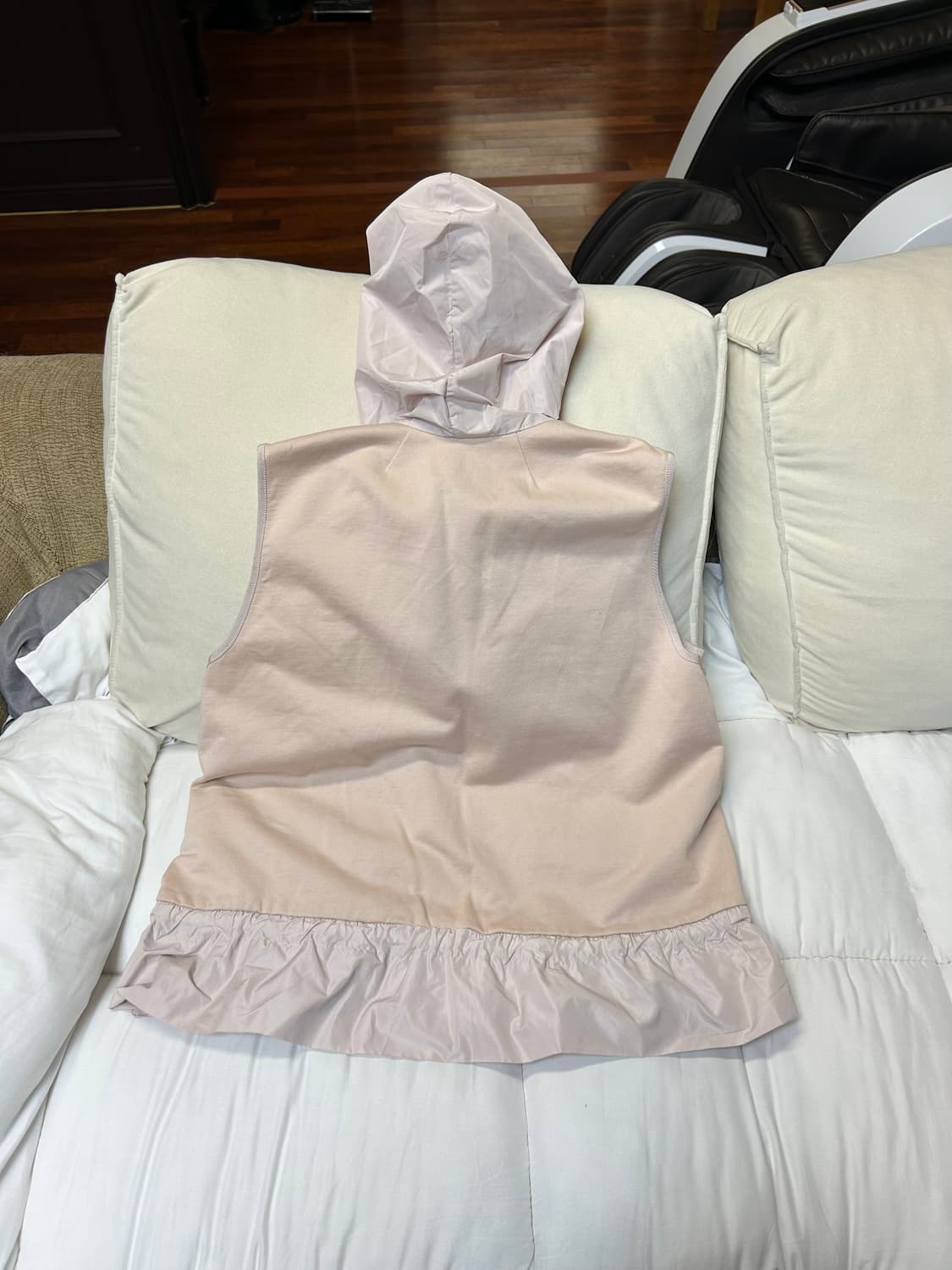 몽클레어 여성 후드 다운 베스트 패딩(0/44) 상품이미지5