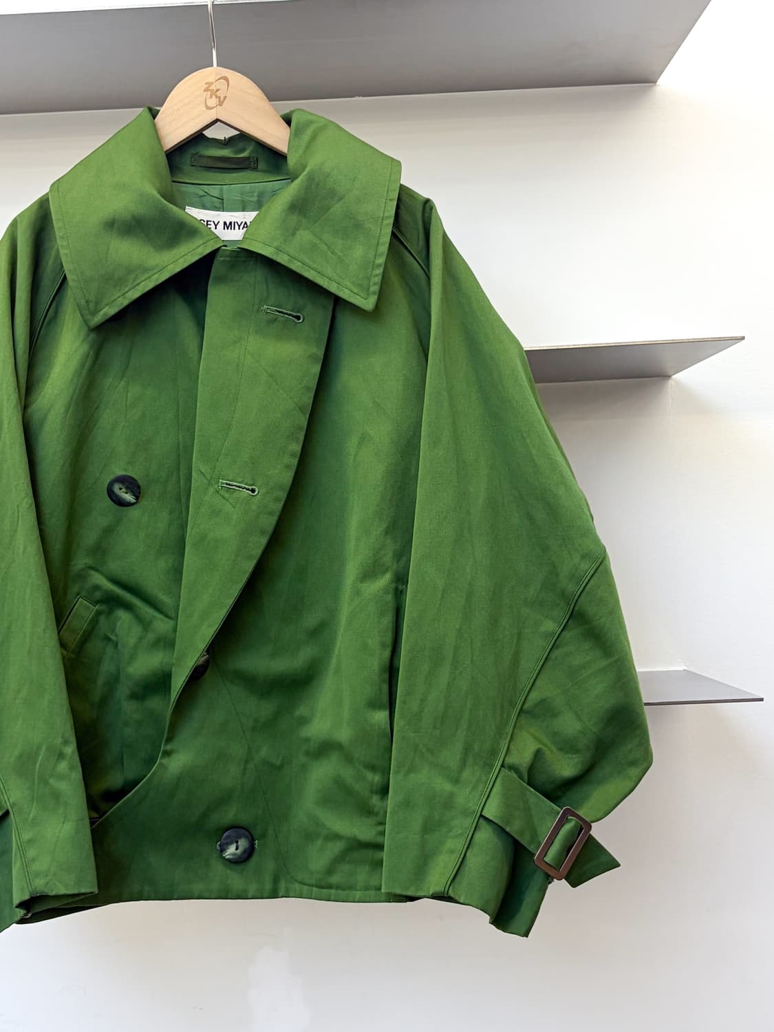  이세이미야케 80s 그린 크롭드 벨티드 자켓 상품이미지2