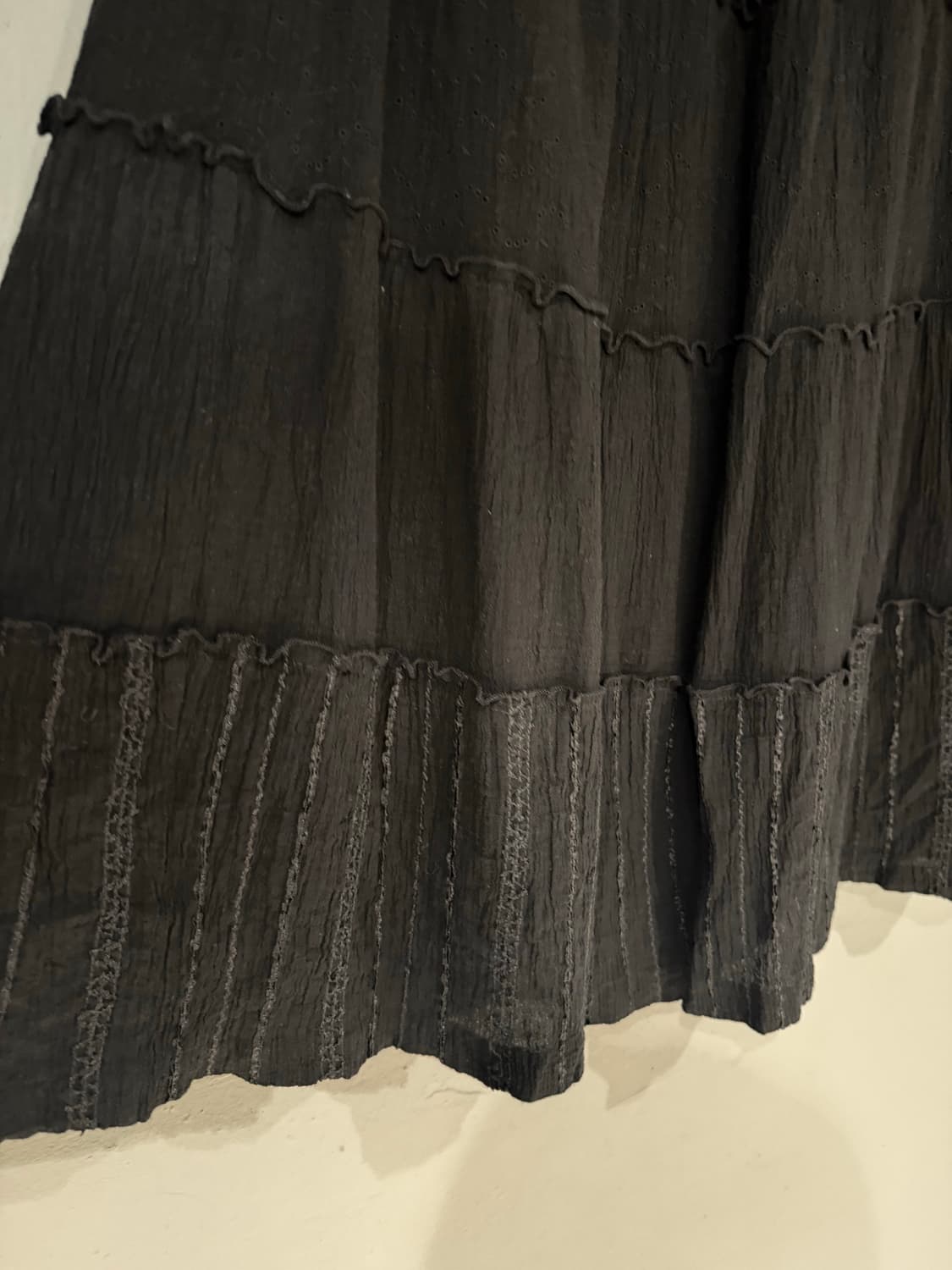 punching detail frill point skirt 상품이미지6