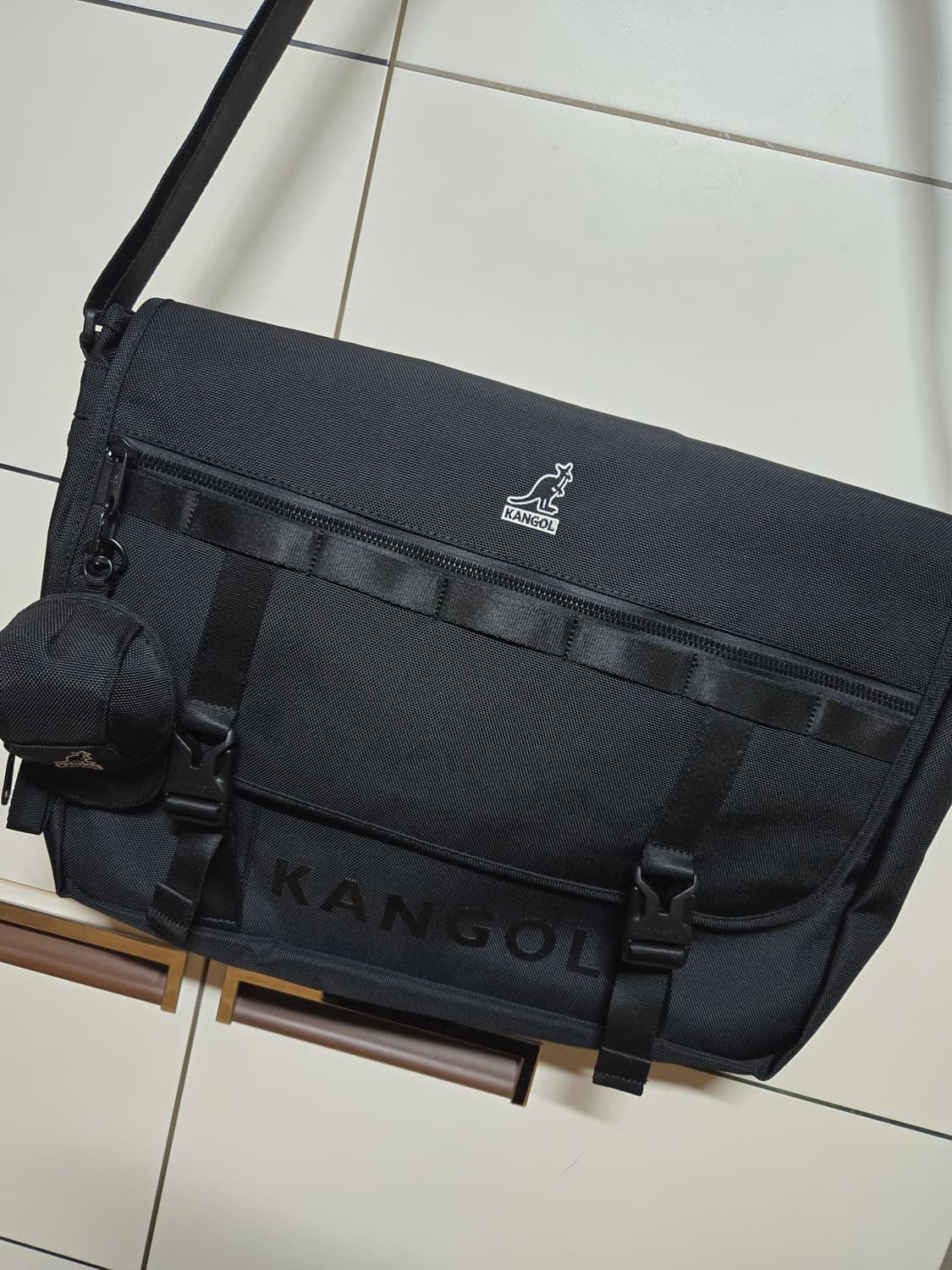 캉골 듀스 블랙 메신저백 (미사용제품) 상품이미지1