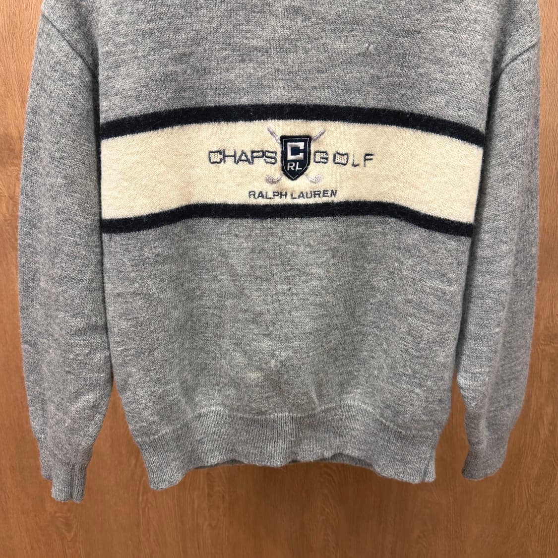 랄프로렌 라운드넥 니트 로고 자수 크레스트 엠블럼 배색 디테일 그레이 상품이미지5