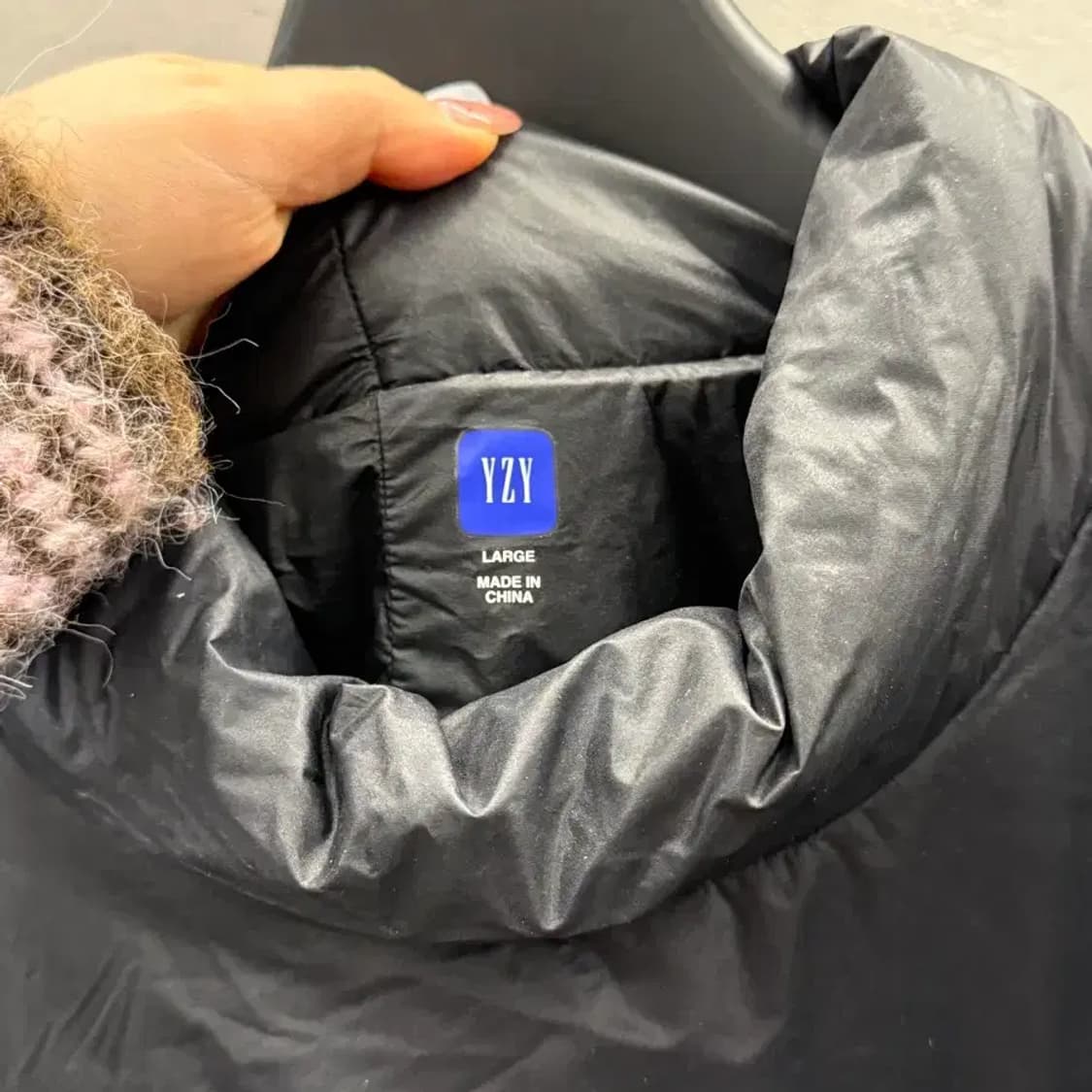 이지 갭 엔지니어드 바이 발렌시아가 모크넥 풀오버 퍼퍼 L 상품이미지4