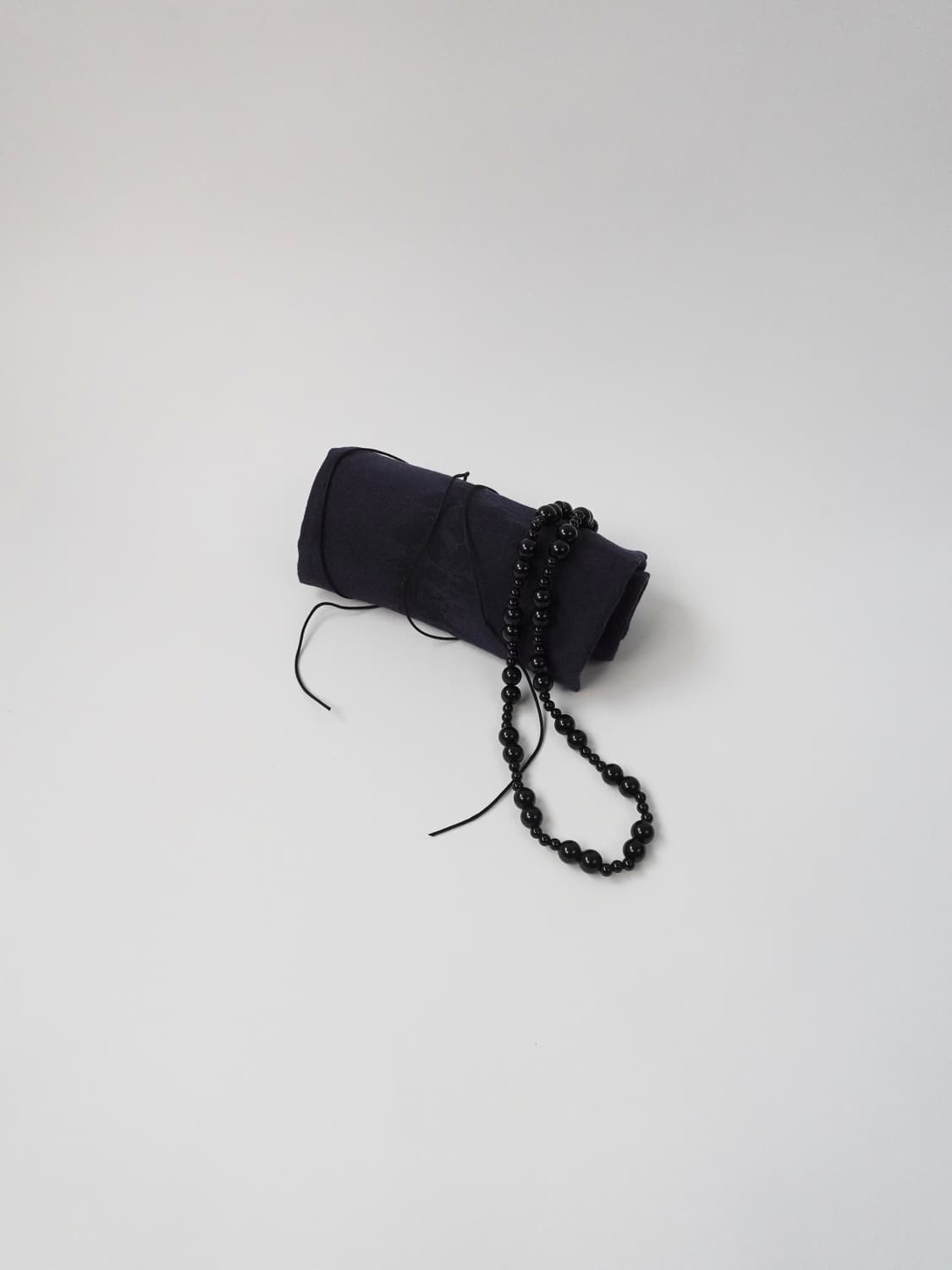 BLACK GRAPE NECKLACE 상품이미지1