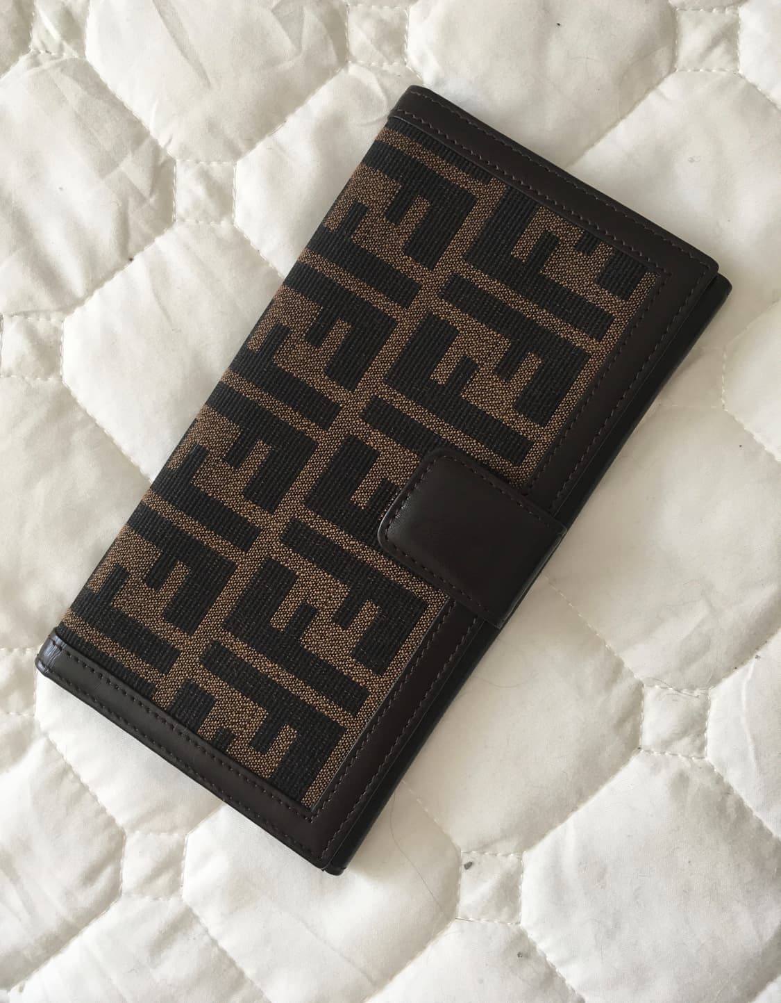 펜디 주카 장지갑 미사용 거의새상품 상품이미지5