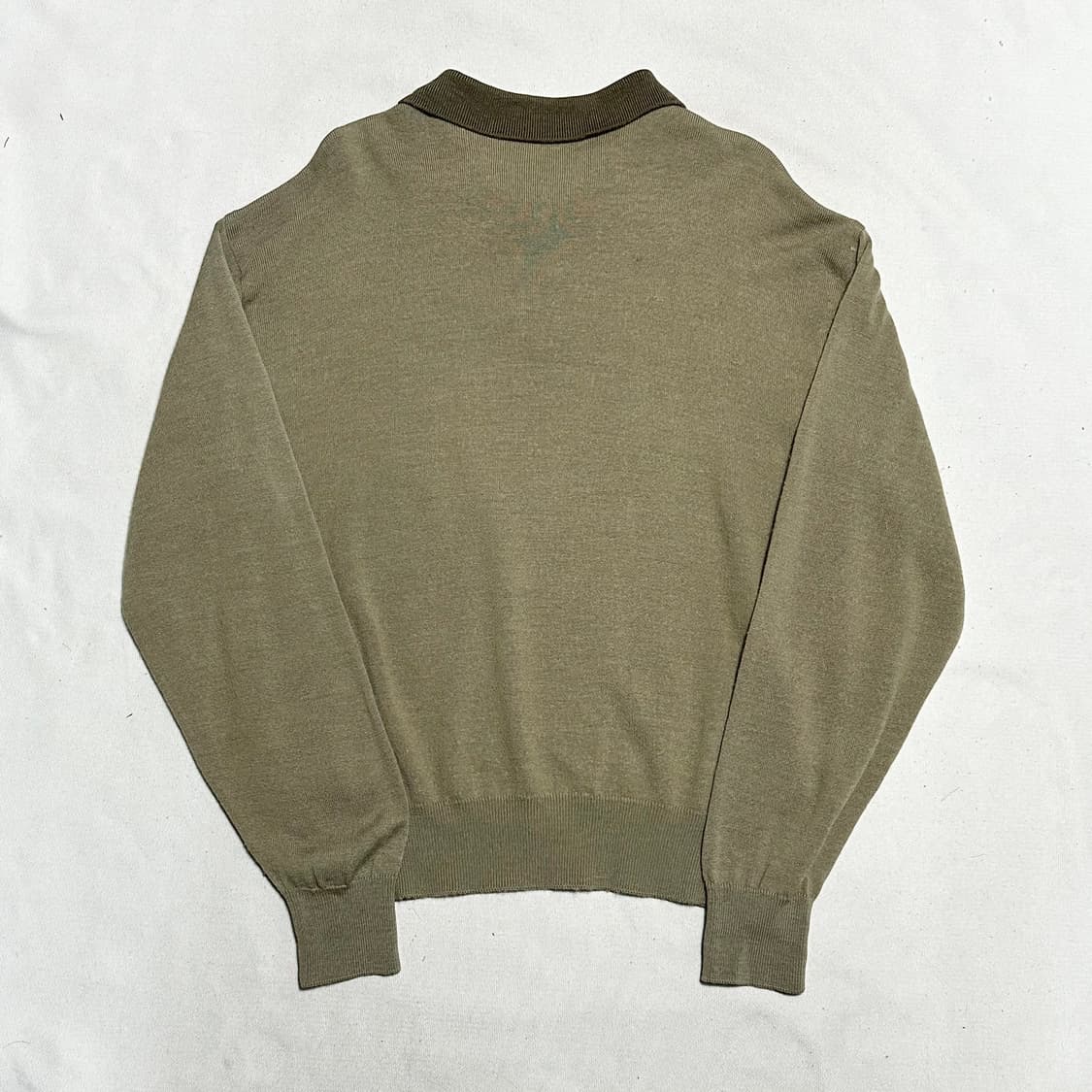 100 입생로랑 하프버튼 램스울 카라 니트 상품이미지3