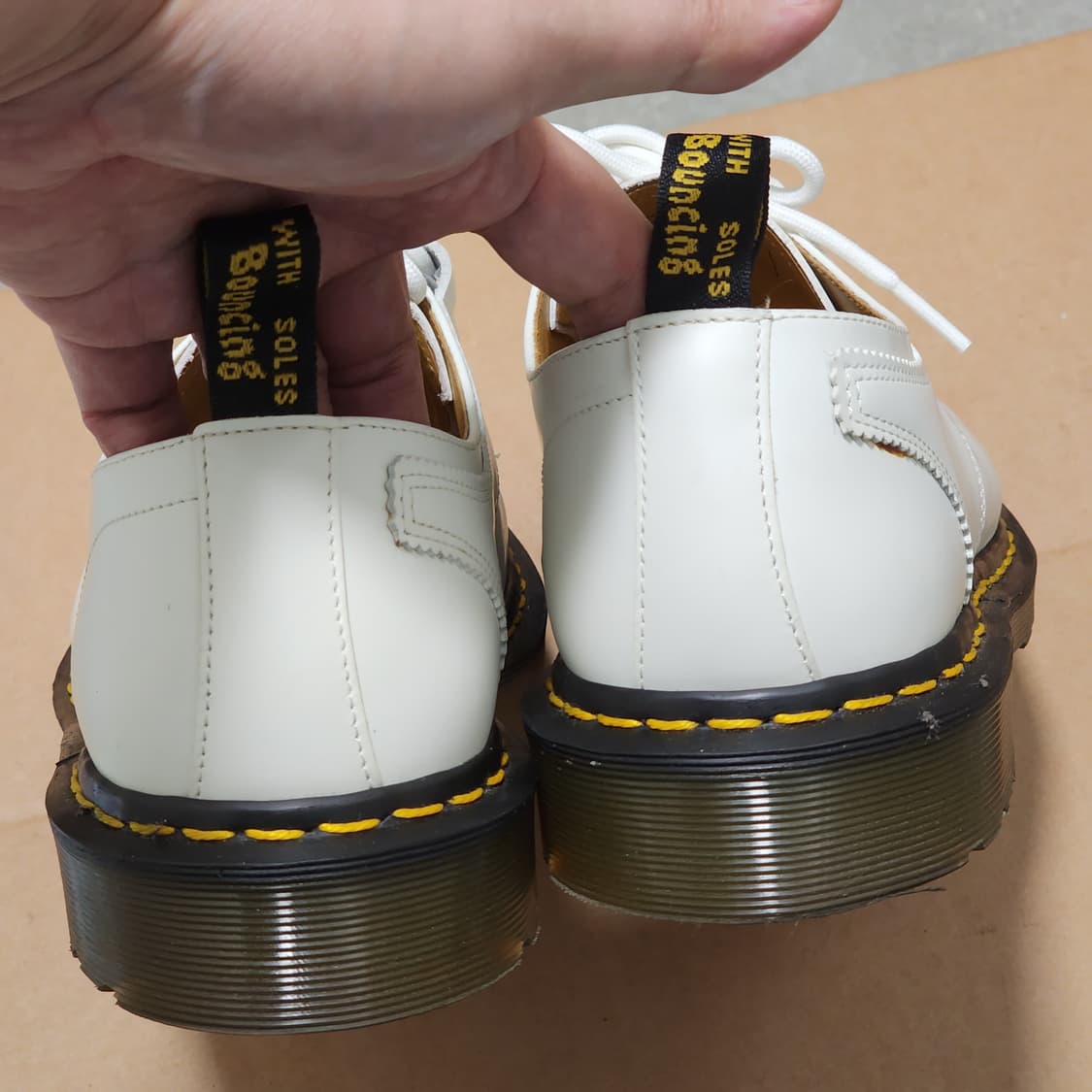 닥터마틴 × 엔지니어드 가먼츠 1460 화이트 상품이미지5