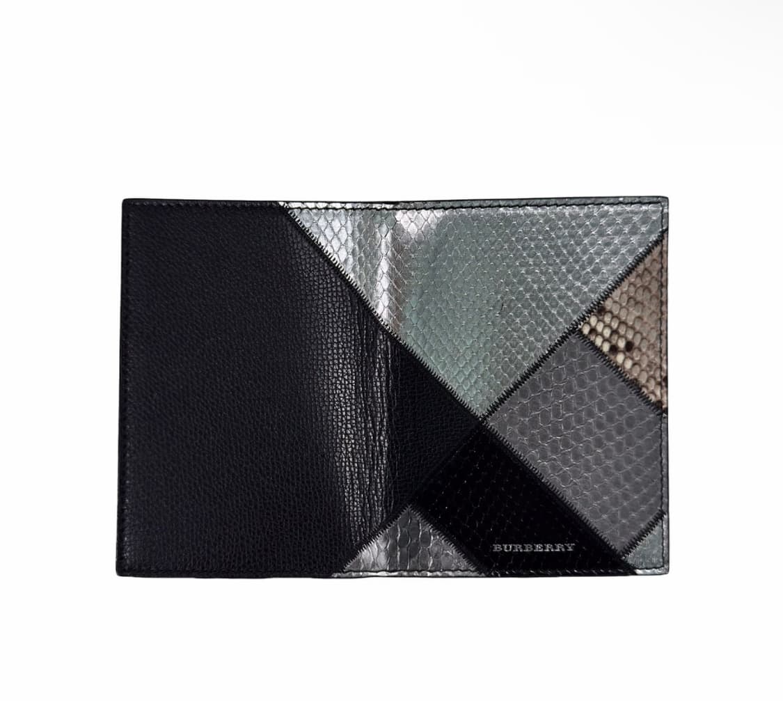 버버리 파이톤 카프스킨 패스포트 홀더 여권 지갑 그레이 블랙 상품이미지3