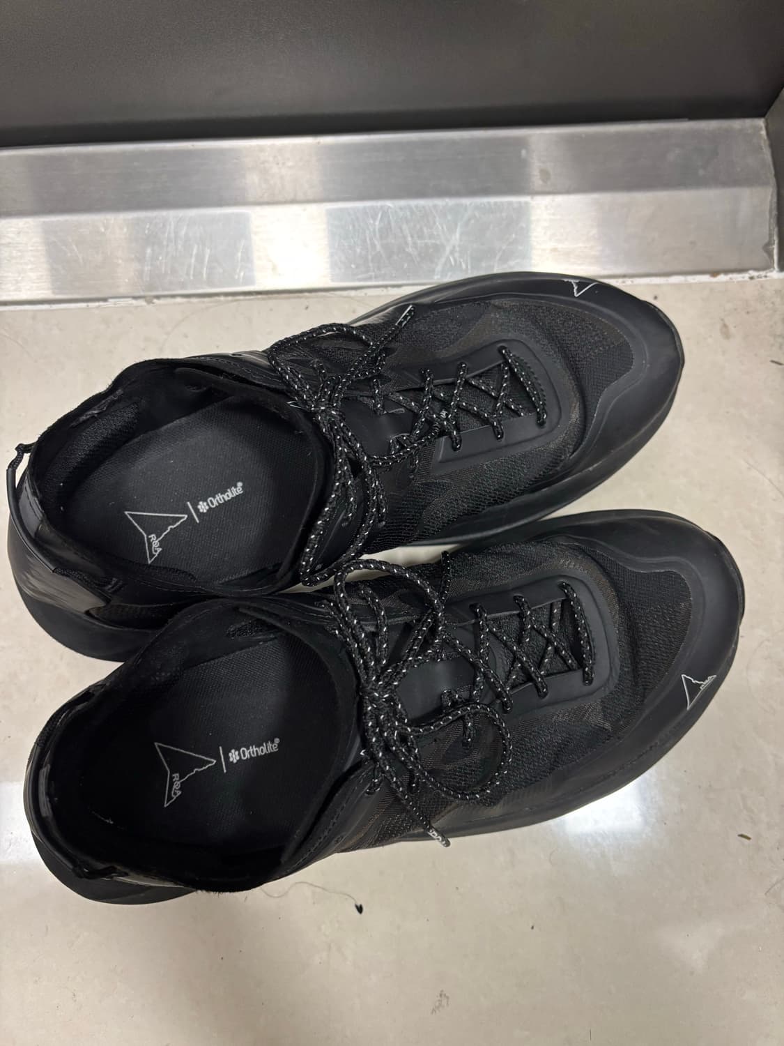 로아 셀라 블랙 42 상품이미지3