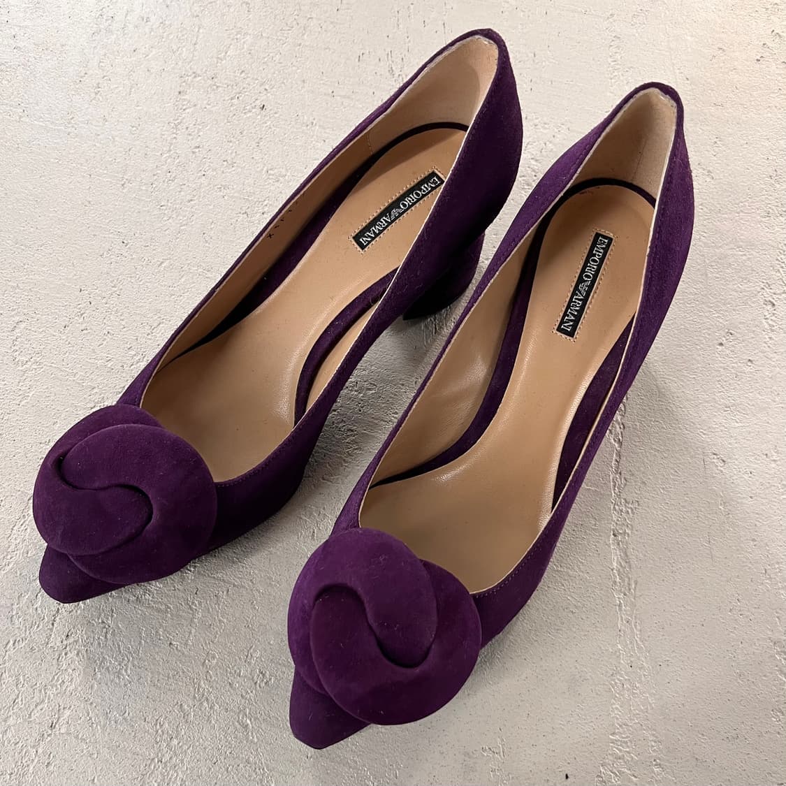엠포리오 아르마니 퍼플 스웨이드 펌프스 37.5 상품이미지1