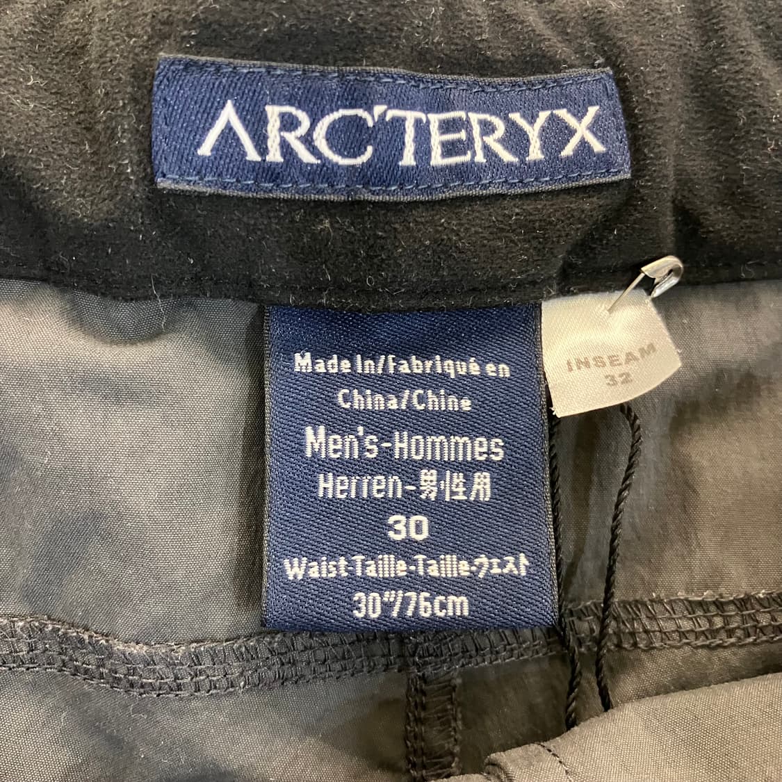 아크테릭스 자수 나일론 카고팬츠 30 상품이미지2