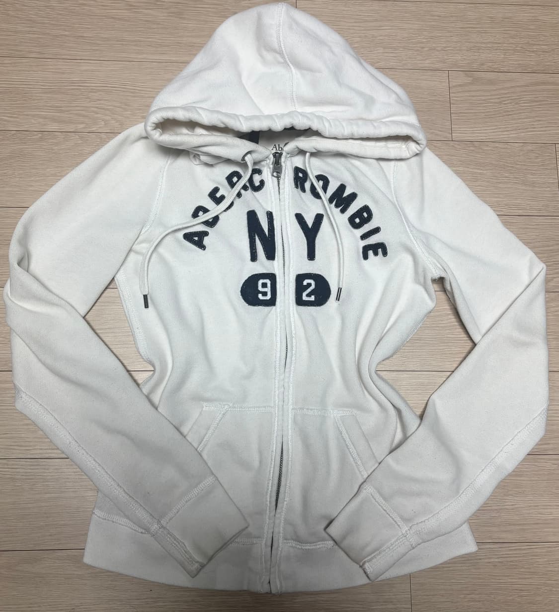 아베크롬비 아이보리 후드집업 s 딱붙핏 (이염없는 대대장) 상품이미지1