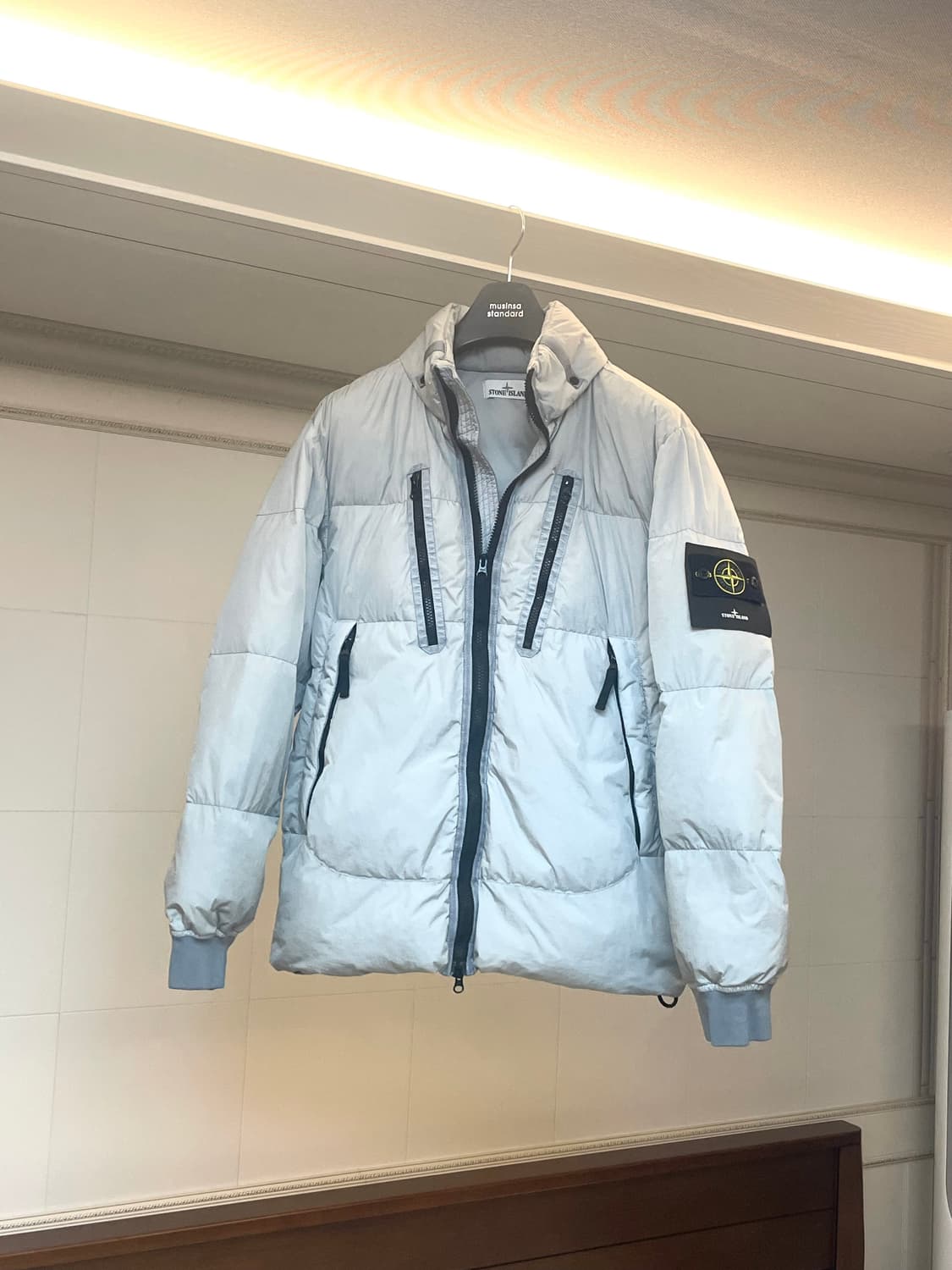 { M size }스톤 아일랜드 가먼트 다이드 크링클랩스 다운자켓 급처 상품이미지1