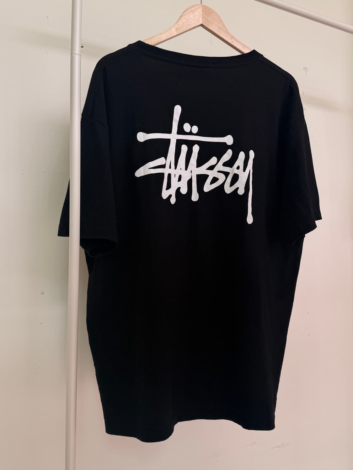 스투시(Stussy) 베이직 로고 티셔츠  상품이미지2