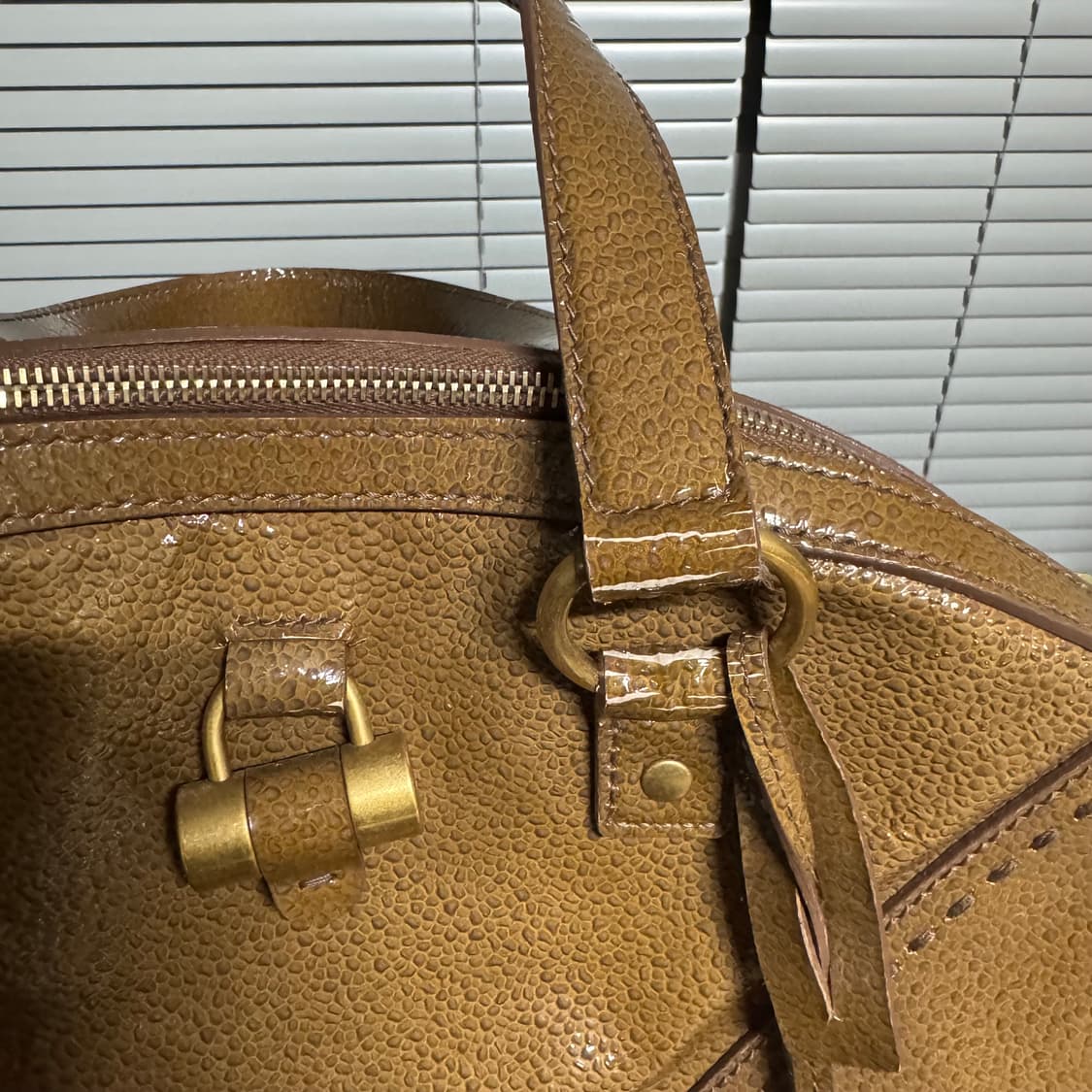Yves Saint Laurent Muse Bag 상품이미지3