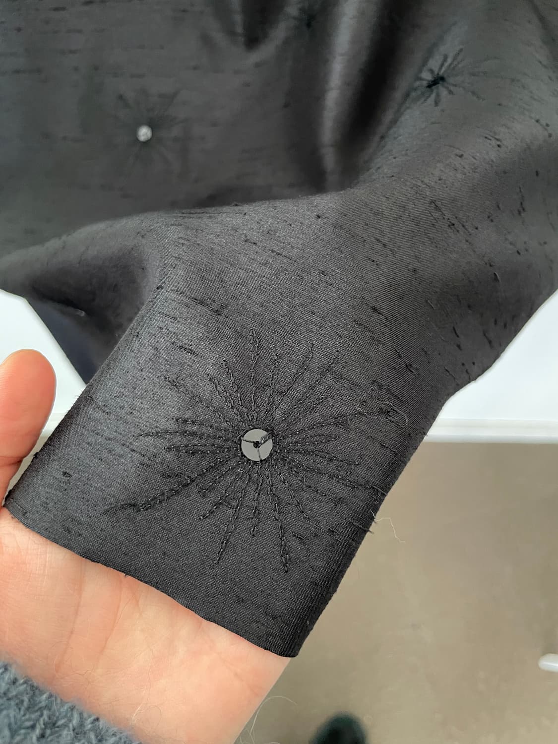 half neck embroidered sleeveless dress 상품이미지4