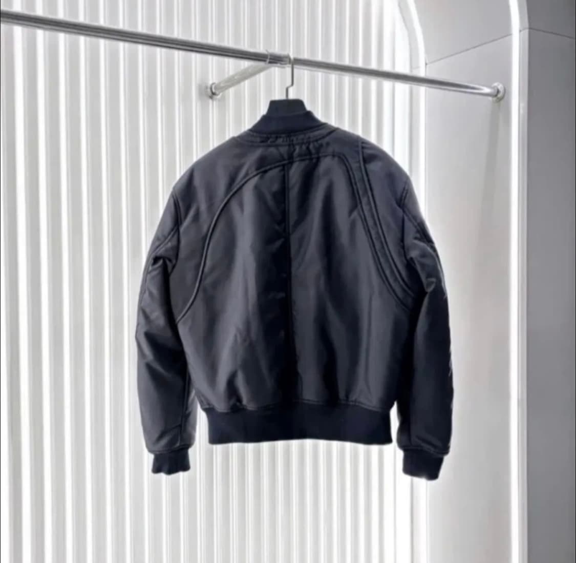 ALEXANDER MCQUEEN 알렉산더 맥퀸 봄버 자켓 상품이미지2