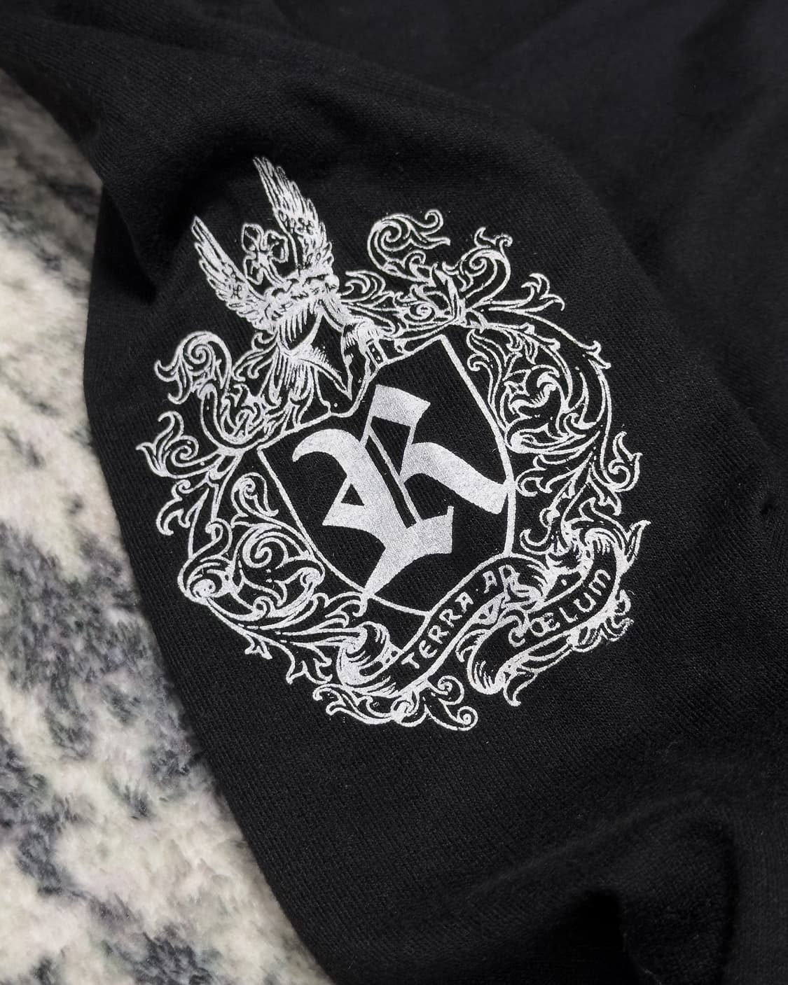 {BEAUMONT CARR} Typo Graphic Zip-up   - 상품이미지9