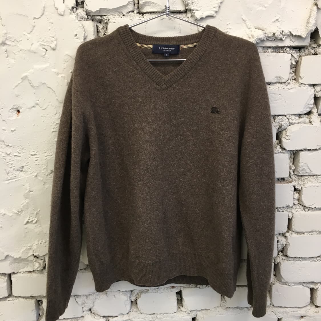 버버리 코디 브이넥 니트  상품이미지2